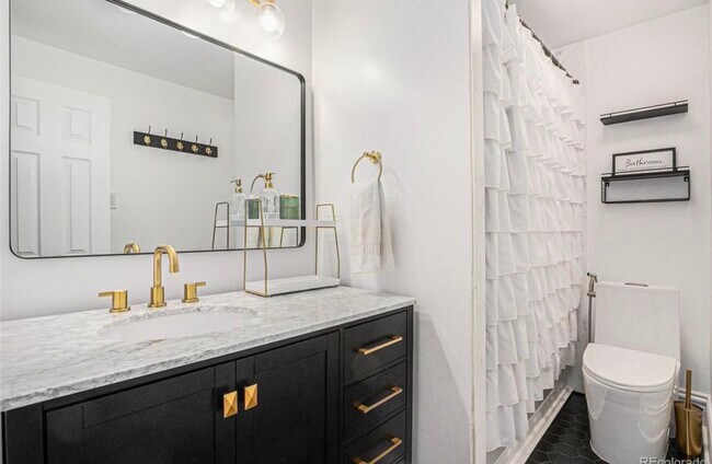 Foto del edificio - 1020 Kalamath St