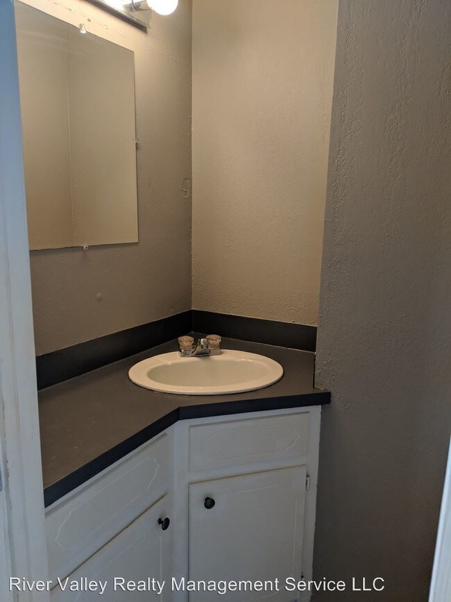 Foto del edificio - 319 W 19th St