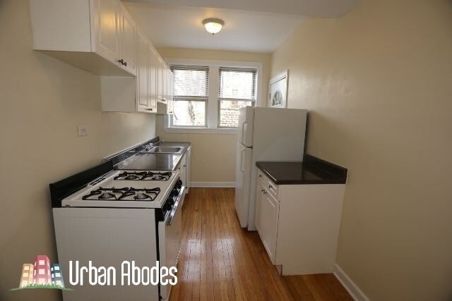 Building Photo - 555 W Aldine Ave