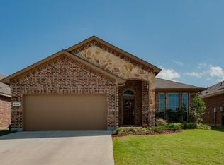 Primary Photo - 3329 Tamarack Ln