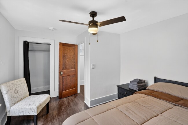 Foto del edificio - 430 N Linden St