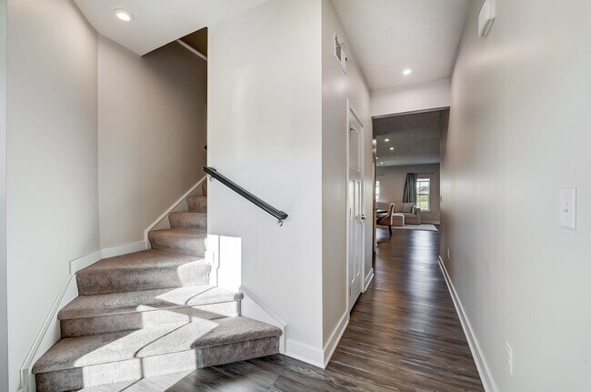 Foto del edificio - 7905 Pinnacle Point Dr