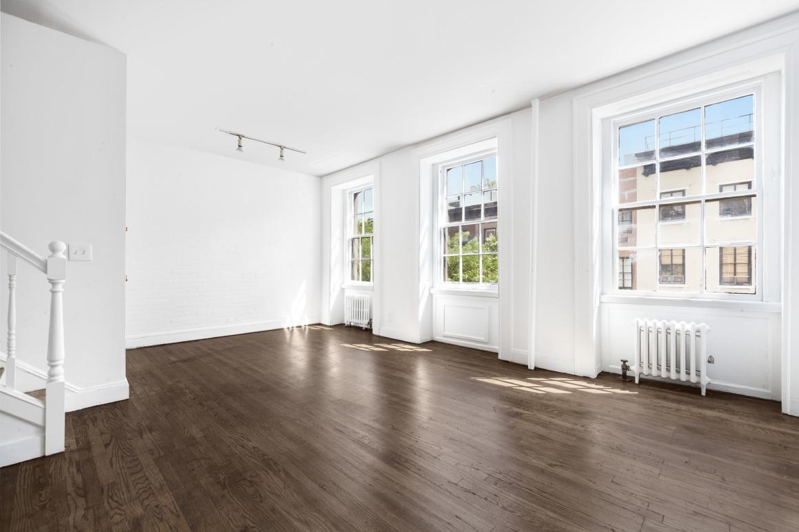 Primary Photo - 361 West 20th Street