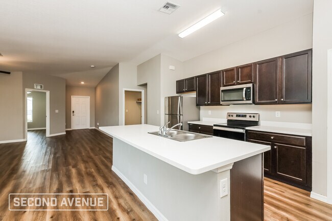 Foto del edificio - 2748 NE 7th Pl