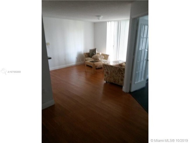 Foto del edificio - 12160 St Andrews Pl