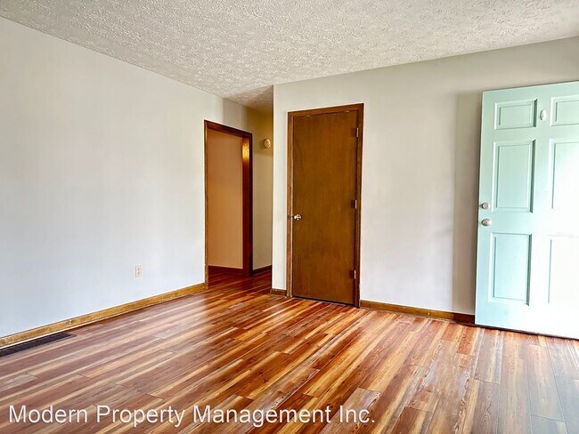 Building Photo - 3 br, 2 bath House - 3370 Spangler Dr.