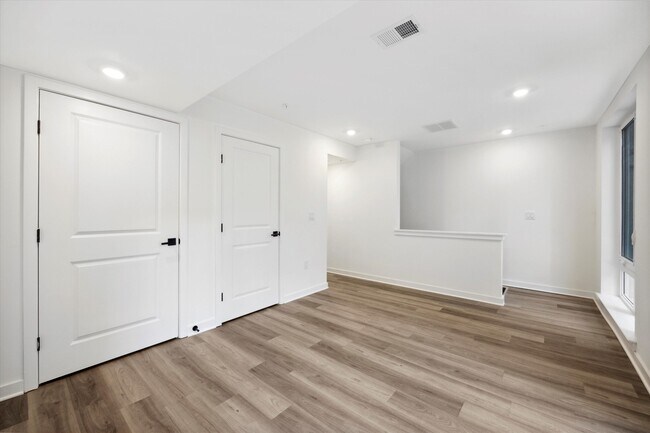 Foto del edificio - 1514 Master St