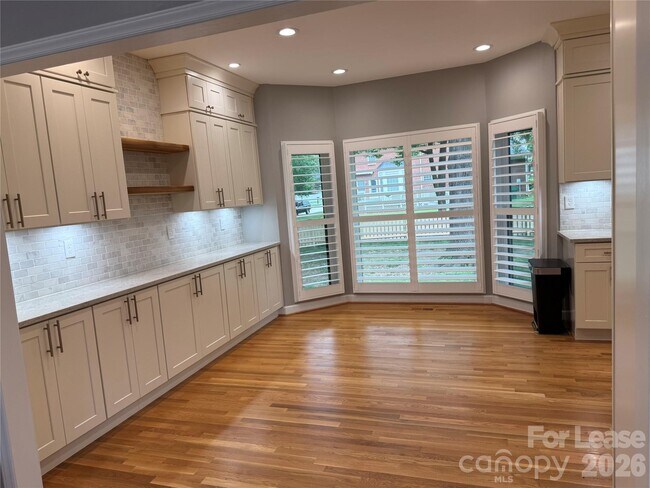 Foto del edificio - 7907 Willows Pond Ct