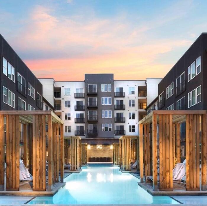 Foto principal - 500 Singleton Blvd