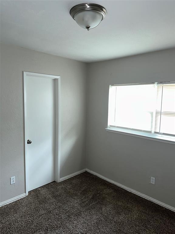 Foto del edificio - 5447 Fawn Trail Ln