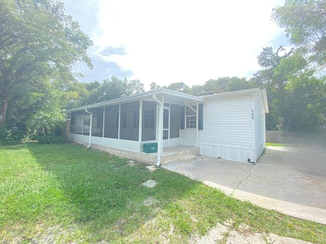 Building Photo - Charming 3-Bed, 2-Bath Home in the Heart o...