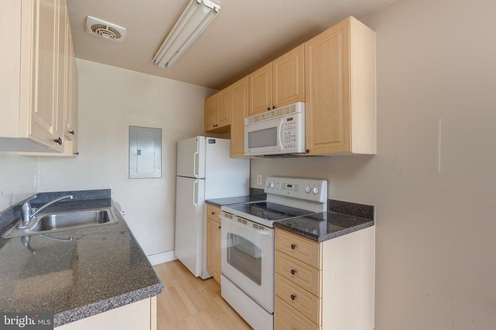 1009 Chillum Rd Unit 402, Hyattsville, MD 20782 Apartments in