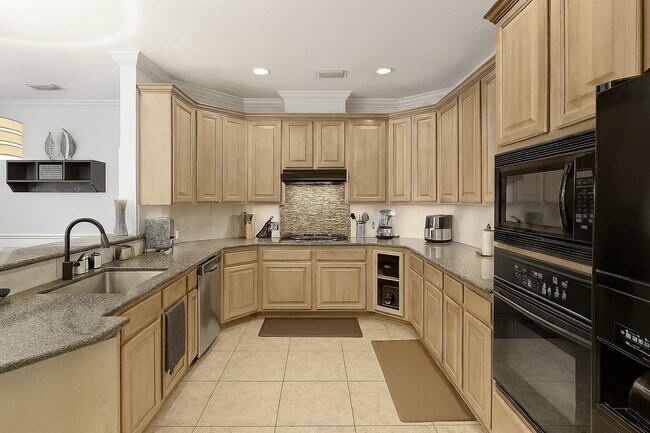 Foto del edificio - 2646 Couch St