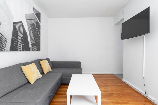 Foto del edificio - 1794 1st Ave