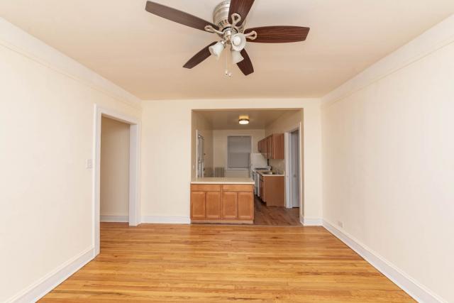Building Photo - 2 bedroom in Evasnton IL 60202