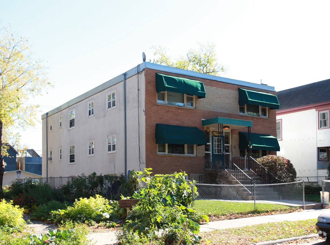 Foto del edificio - 3439 15th Ave S