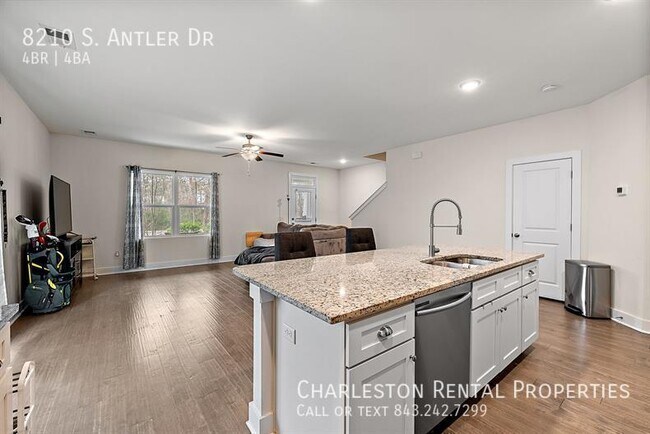 Foto del edificio - 8210 S Antler Dr
