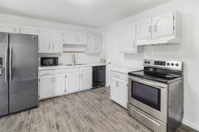 Foto del edificio - "Charming 3-Bed, 2-Bath Home in McAllen – Spacious 1,300 Sq. Ft. Gem on East Vine Avenue!"