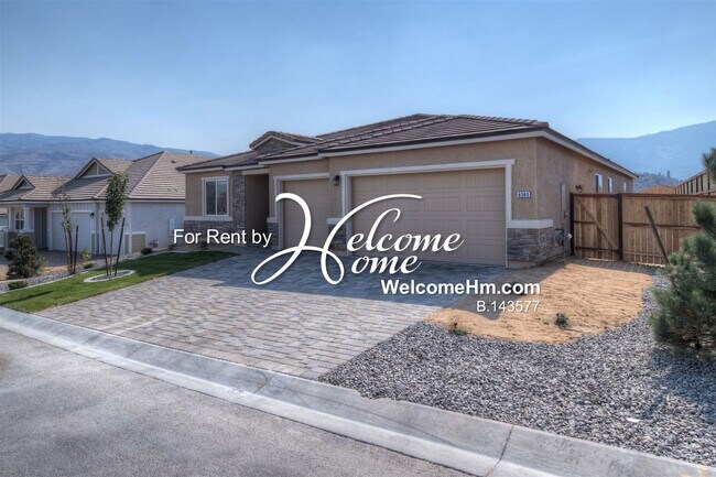 Building Photo - Newer Luxury Home in Verdi