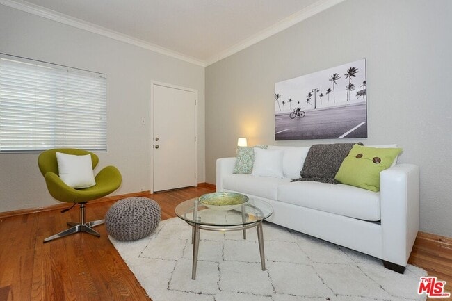 Building Photo - 2326 Pacific Ave