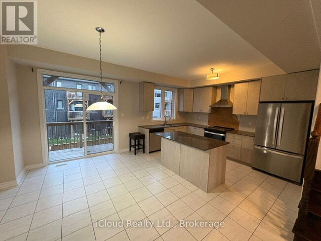 Building Photo - 73 Douet Ln