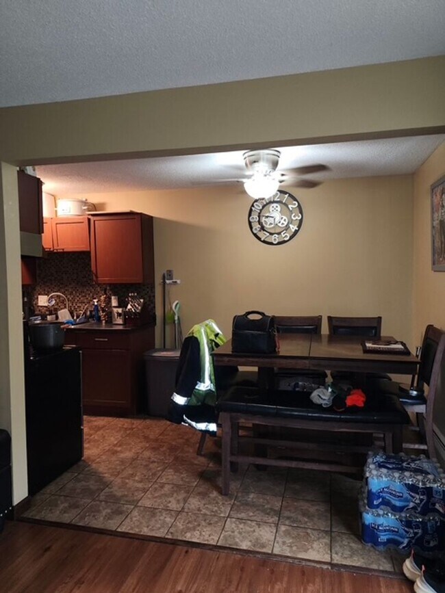 Foto del edificio - Spacious 2 bedroom in Hopkins