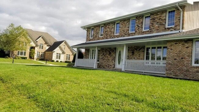 Building Photo - 16930 Windsor Ct