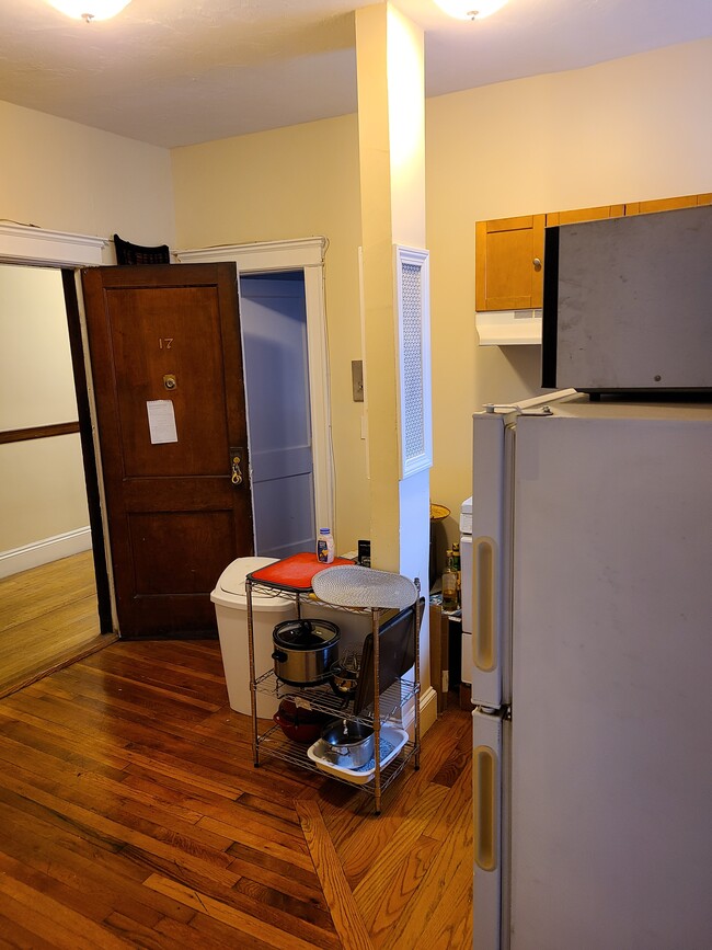 Building Photo - 1193 Commonwealth Ave