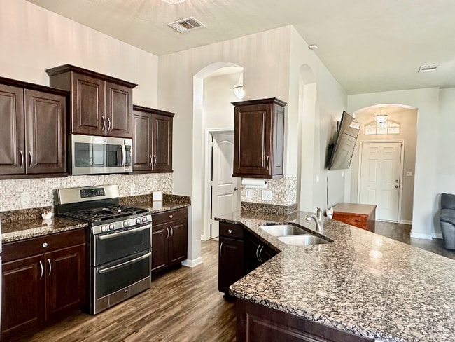 Building Photo - 15481 Baker Meadow Loop