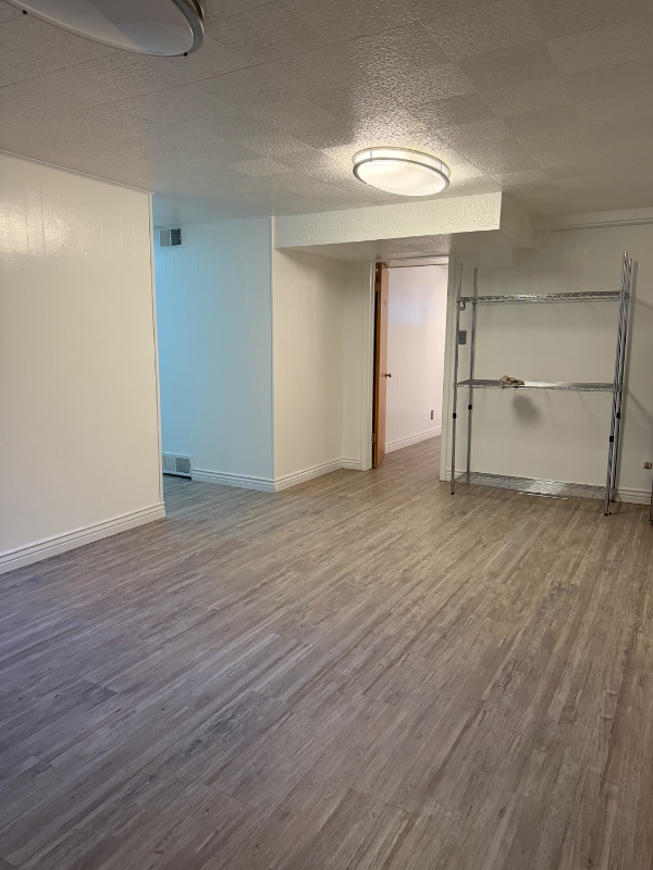 Building Photo - 2046 E Center St