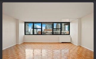 Foto del edificio - 280 Marin Blvd
