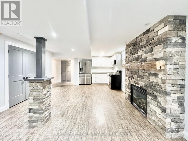 Building Photo - 20 Prince of Wales Dr