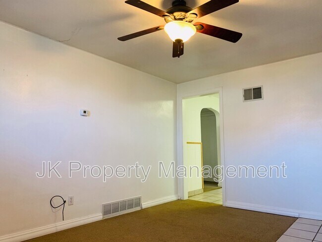 Foto del edificio - 1602 8th Ave N