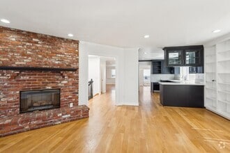 Building Photo - 760 W Hamilton Ave