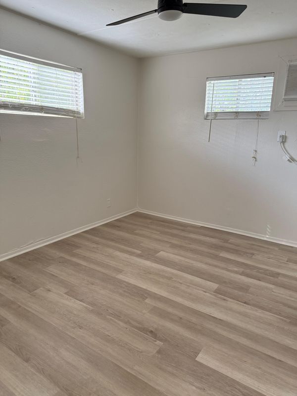 Foto del edificio - 347 Ware Blvd