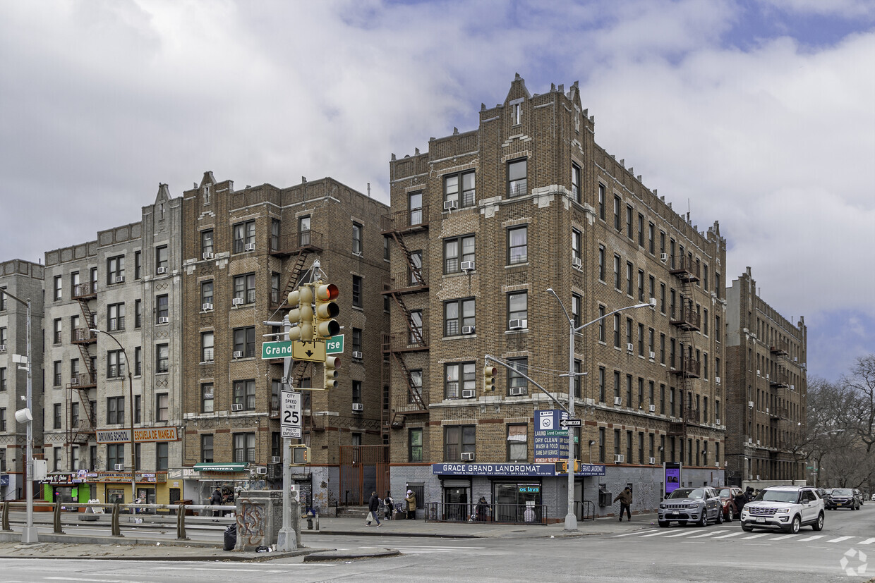 Foto principal - 2565 Grand Concourse