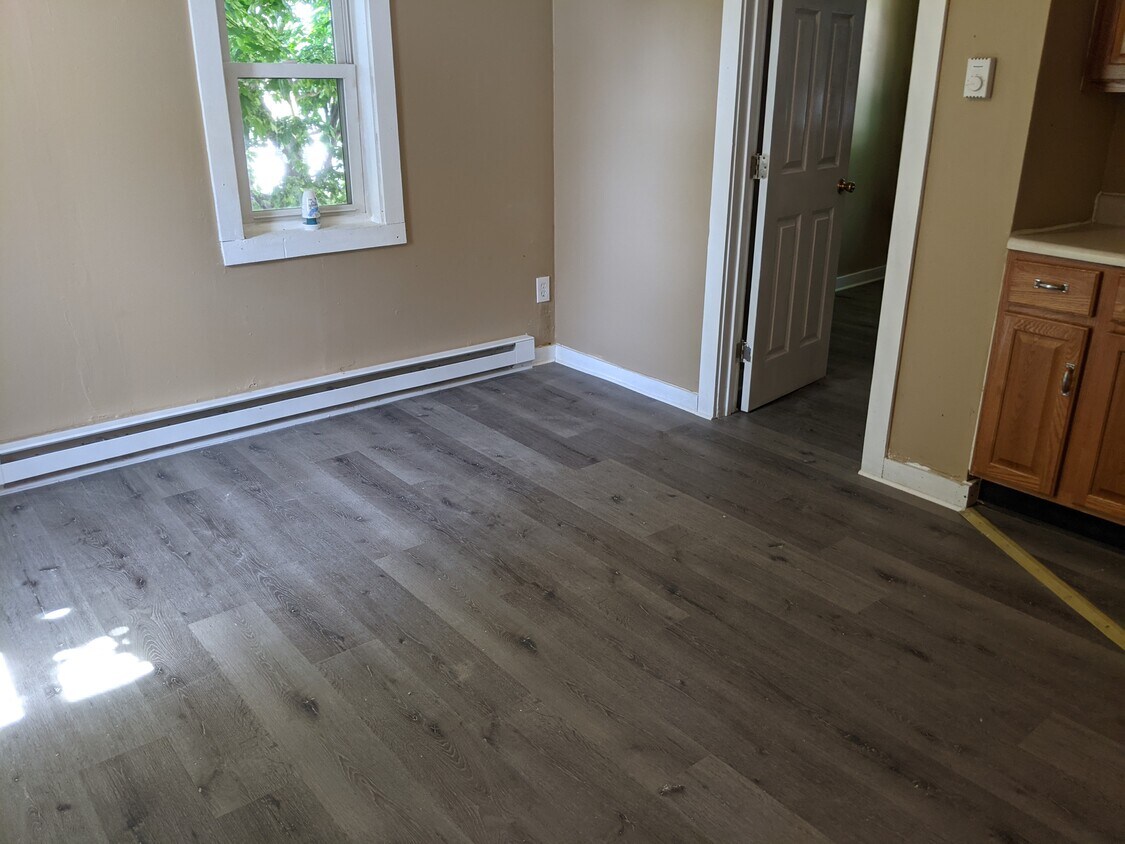 Living Room - 147 4th St
