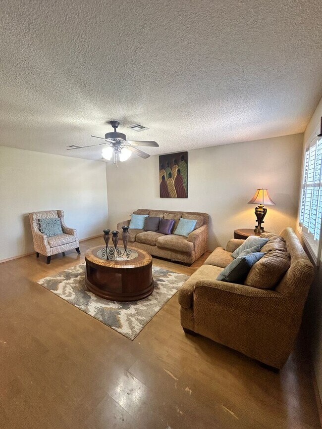 Foto del edificio - 2783 W 29th Ln
