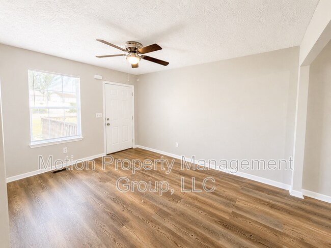 Foto del edificio - 804 Forest Dale Ln