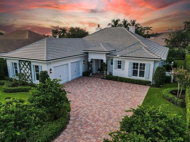 Building Photo - 240 Palm Island Ln
