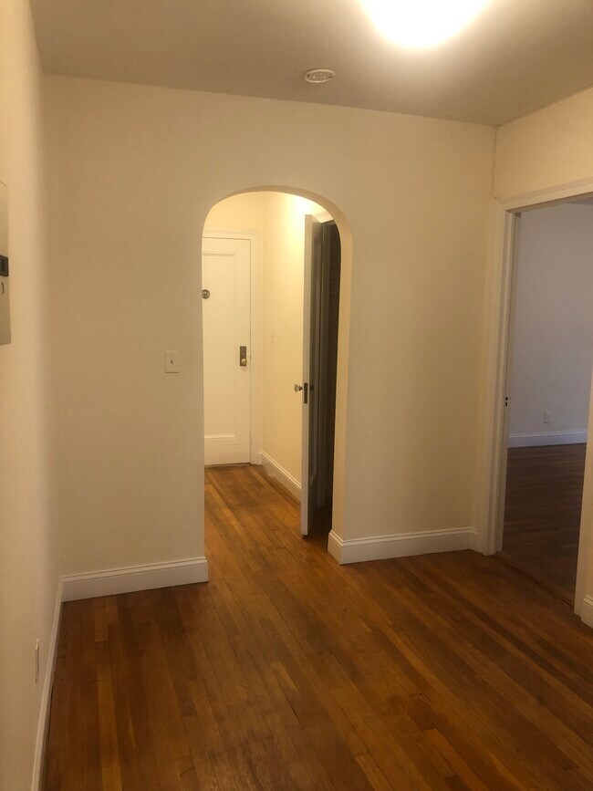 Foto del edificio - 226 Brookside Ave