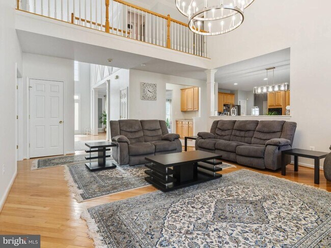 Foto del edificio - 14301 Autumn Crest Rd
