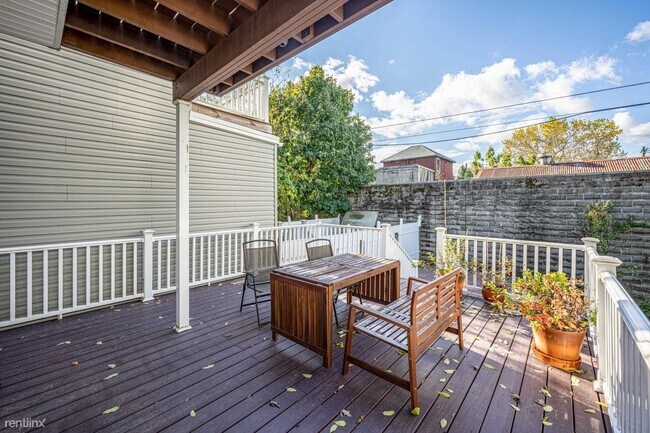 Foto del edificio - 2 br, 1 bath House - 195 Ege Ave