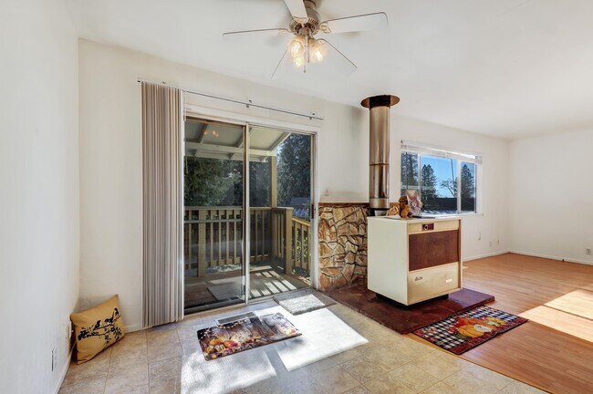 Foto del edificio - 11412 Butler Rd