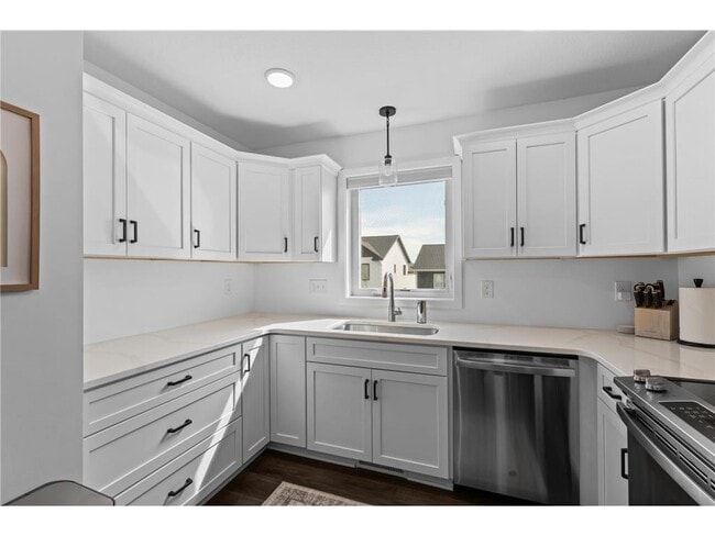Building Photo - 6037 Sandstone St NW