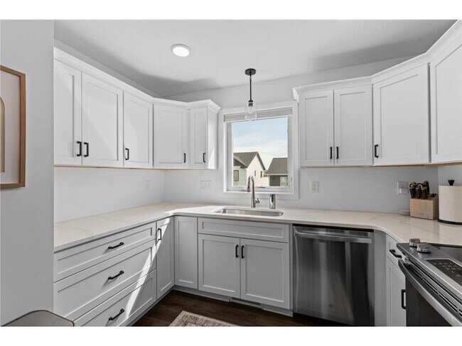 Foto del edificio - 6037 Sandstone St NW