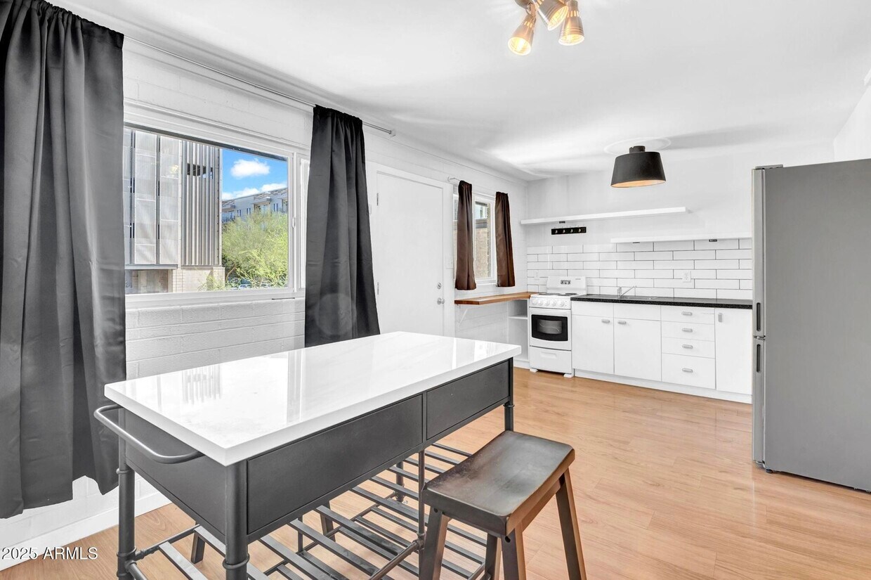 Foto principal - 821 N 3rd St