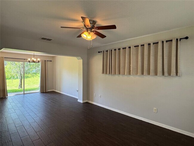 Foto del edificio - 2915 Amber Oak Dr