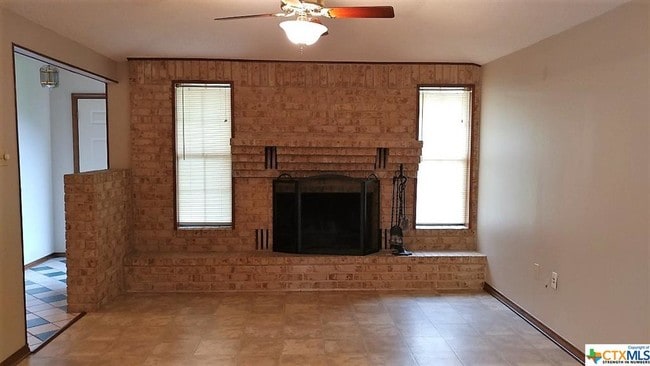 Building Photo - 142 Forest Dr