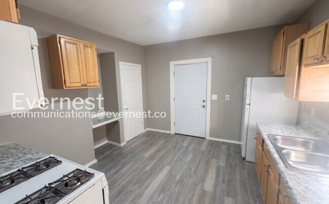 Foto del edificio - 1265 E 99th St